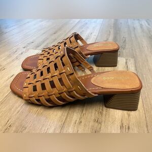 Maurices women’s brown slide latticed faux leather heels. Size 8